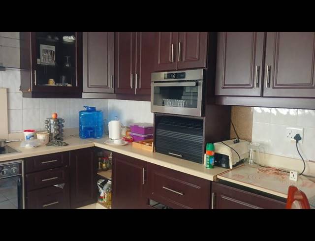 5 BEDROOM HOUSE FOR SALE IN SILVERGLEN